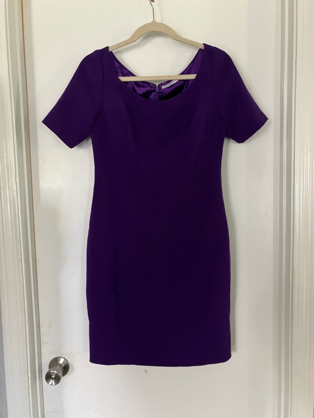 T Tahari Purple Midi Sheath Dress size 10 Petite